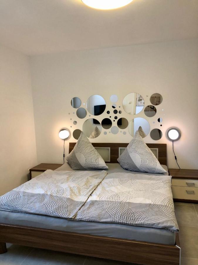 Erdgeschoss-Appartement Mit Seeterasse Ahrensbok Екстер'єр фото