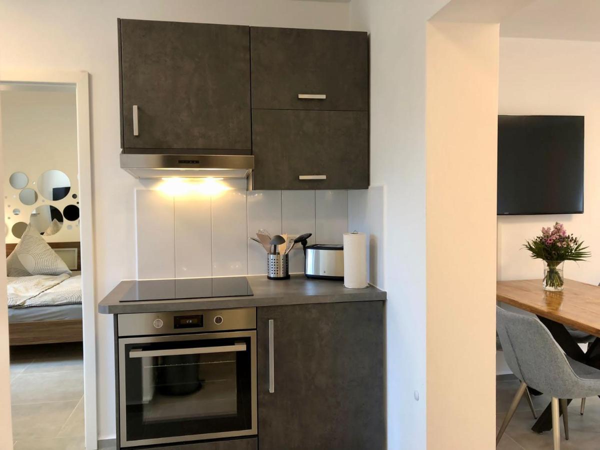 Erdgeschoss-Appartement Mit Seeterasse Ahrensbok Екстер'єр фото